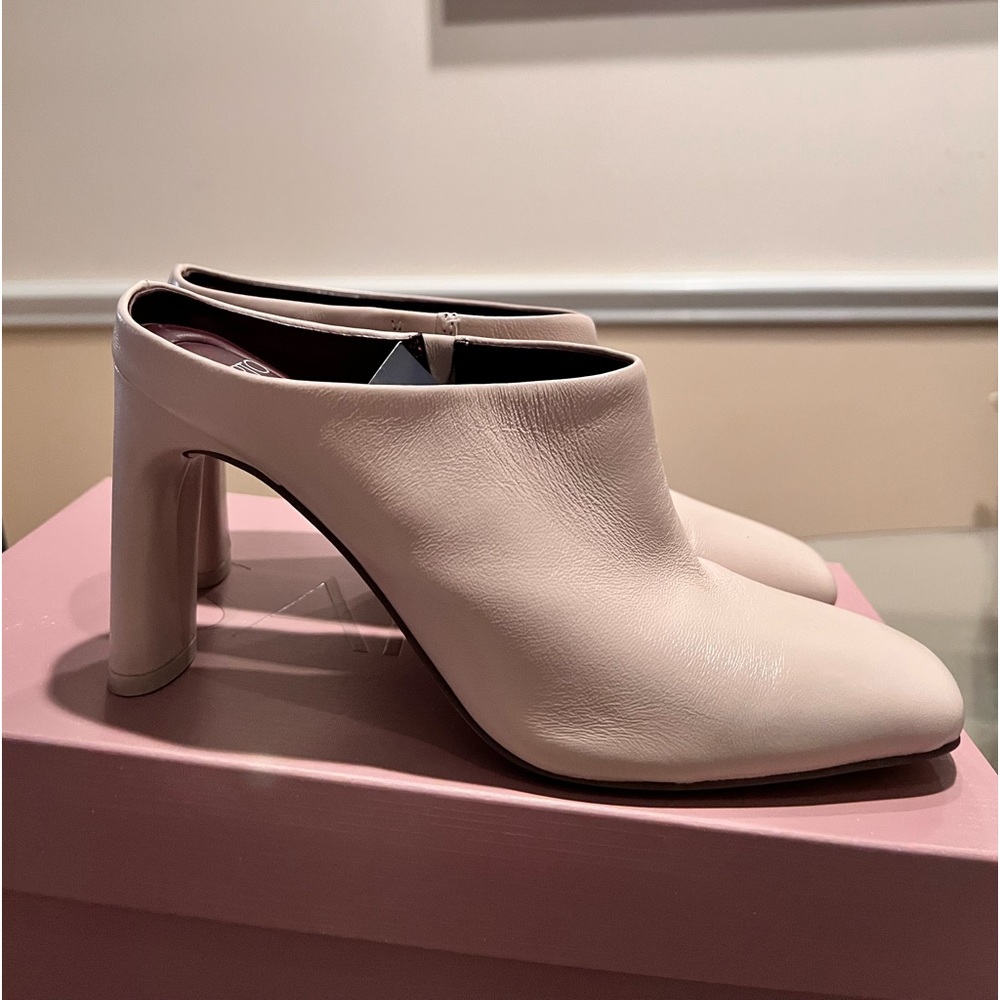 Women’s Franco Sarto A-Flexa Mule. Size 7.5.